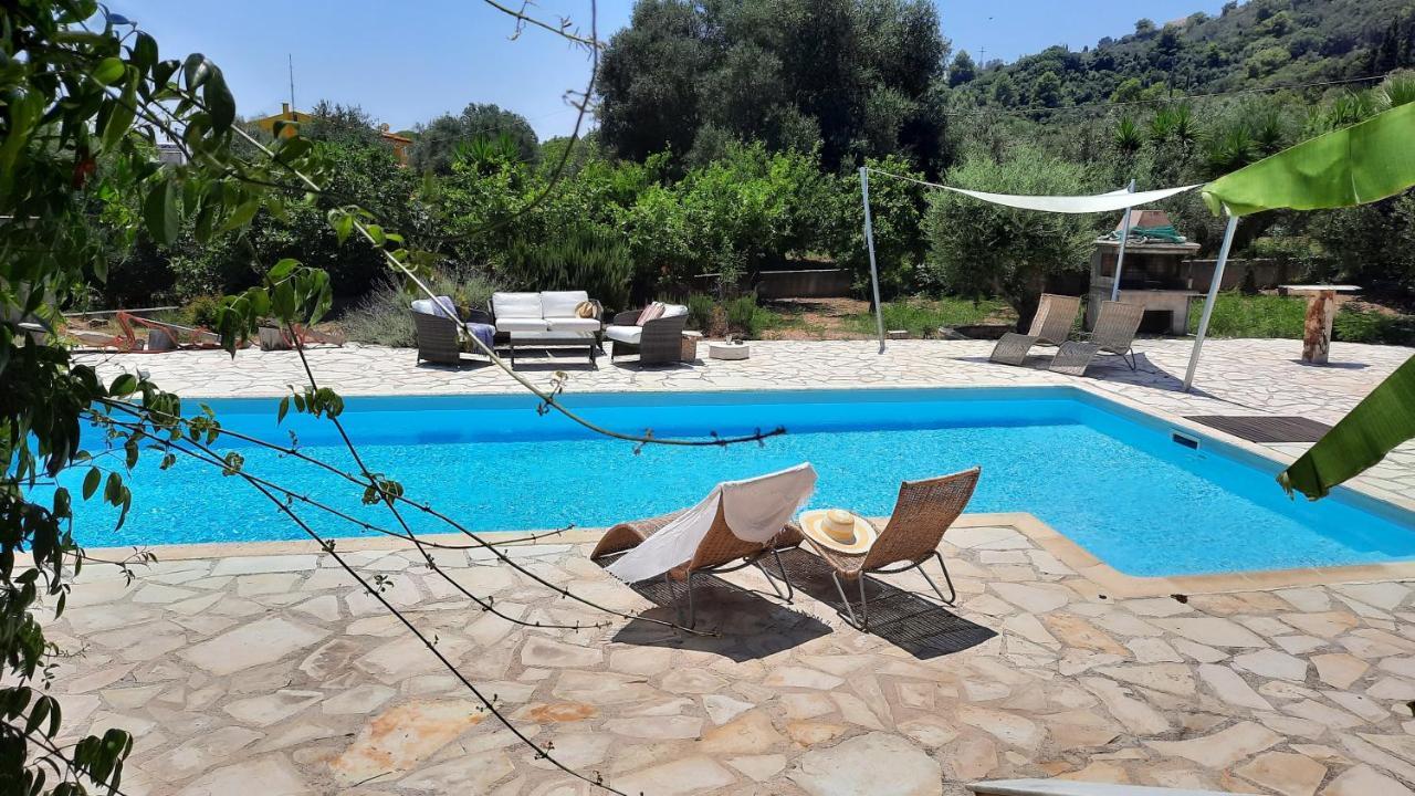 Alekos Beach Houses-Mitis Lepedha Exterior photo